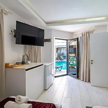 Hotel Wb Weekend And 3*