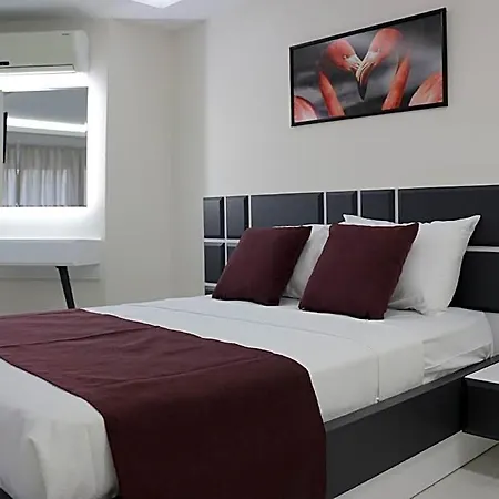 Hotel Wb Weekend And